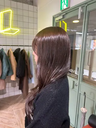 ロング カラー ベージュ/ダブルカラ ー/新潟駅/青柳萌果のヘアスタイル