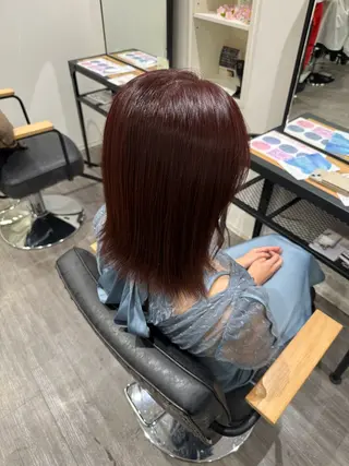 ミディアム カラー 上田 紗也のヘアスタイル