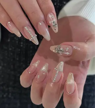 ネイル UM nail salon所属・高橋 雪のネイルデザイン