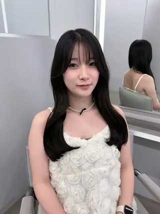 ロング カラー SARINA ROCCO3rdのヘアスタイル