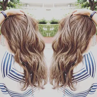 セミロング OxO Hair 【オーヘアー】所属・🌼おがわたくや🌼 髪質改善のヘアスタイル