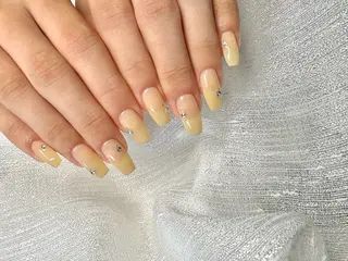 ネイル Eclat［ｴｸﾗ］ Yuriのネイルデザイン