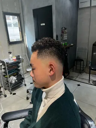 ショート メンズ &CREW スタッフのヘアスタイル