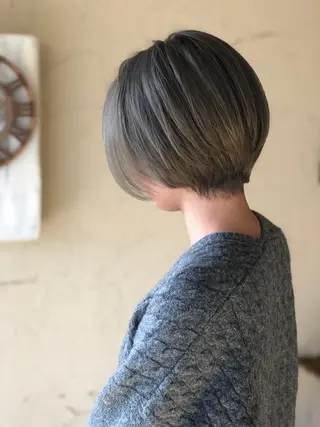 ショート カラー Ichimura yurieのヘアスタイル