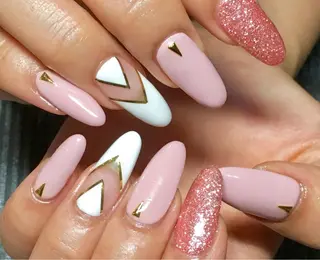 ネイル アクアライズ所属・アクア ライズのネイルデザイン