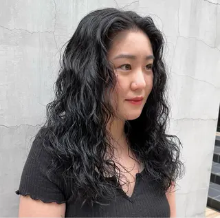 セミロング パーマ ally hairsalon所属・Emi .のヘアスタイル