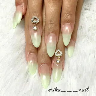 ネイル 稲垣 江梨花のネイルデザイン