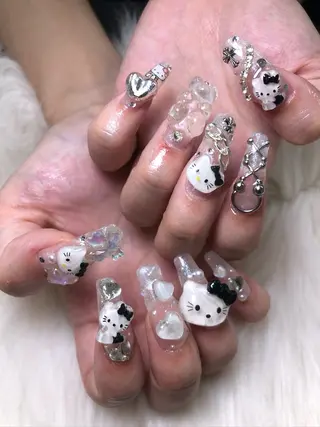 ネイル MARUCHU SAE👽のネイルデザイン