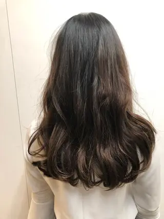 ロング カラー 似合わせ/代表 髪質改善/山田将大のヘアスタイル