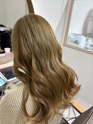 ロング カラー 瀬戸 杏珠のヘアスタイル