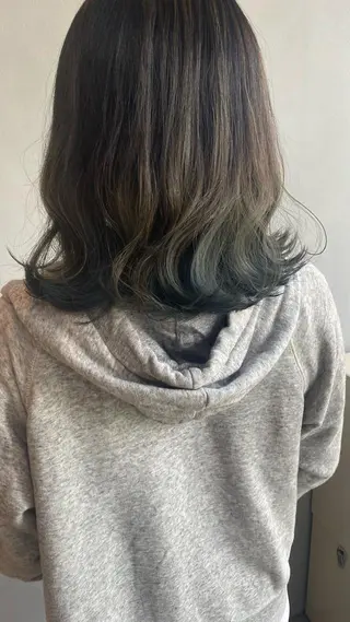 ミディアム カラー 🪐SOURCE 塚口　シマブクロ🪐のヘアスタイル