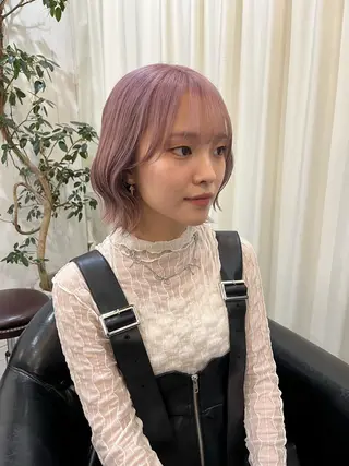 ミディアム カラー ユナ🎀レイヤー /韓国/ハイトーンのヘアスタイル