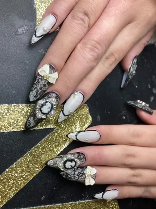 ネイル 海外ネイル u4me🦄💜のネイルデザイン