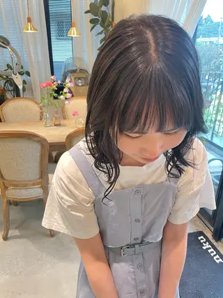 ミディアム カラー 田中 陽菜乃のヘアスタイル