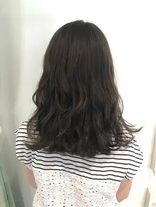 ミディアム カラー ヤマナカ エリカのヘアスタイル