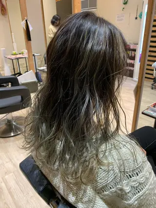 ミディアム カラー 大久保 隆蔵のヘアスタイル