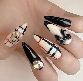 ネイル Lyna Nailのネイルデザイン