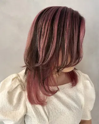 ミディアム カラー デザインカラー/パー マ🦖外岡咲希🦖のヘアスタイル