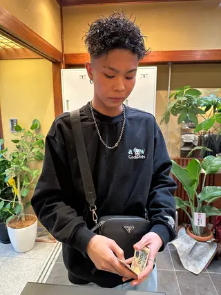 メンズ パーマ指名No. 1 磯飛⭐️慎之介のヘアスタイル