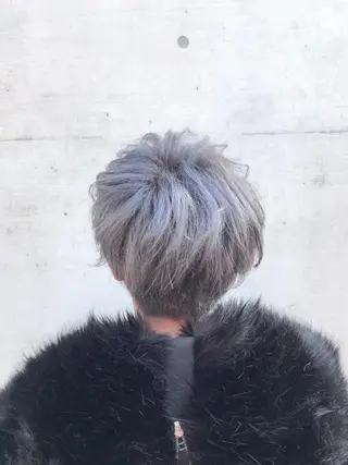 ショート カラー a-o横浜所属・色落ちまでキレイに！ ！女性サロンのヘアスタイル