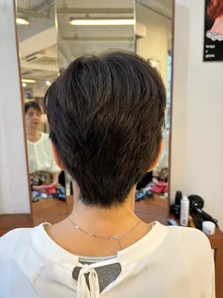ショート カラー パーマ 髪師kenjiro所属・⭐️五十嵐 未悠⭐️のヘアスタイル