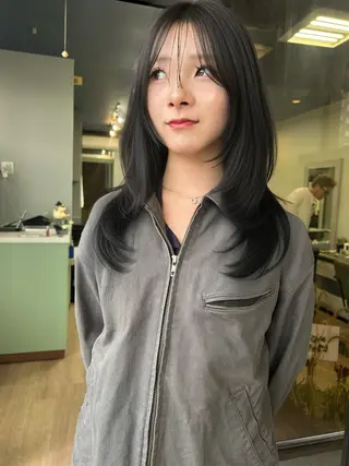 ミディアム yori SAPPORO所属・yori 代表すがわらのヘアスタイル