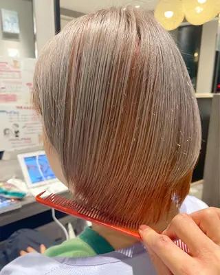 ショート カラー コイデ リュウセイのヘアスタイル