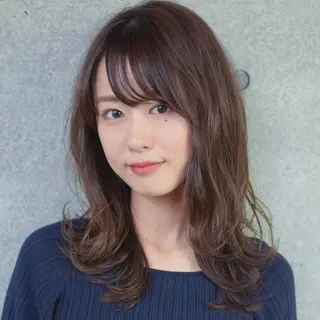 セミロング カラー SALOWIN武蔵小杉所属・クスノキ ヤスタカのヘアスタイル