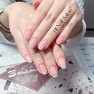 ミディアム H1 ネイル サロンのネイルデザイン