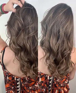 セミロング カラー _WHITE 高槻のヘアスタイル