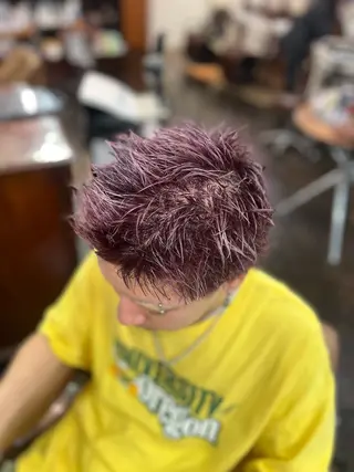 ショート メンズ デザインカラー/ ブリーチ/コーンロウのヘアスタイル