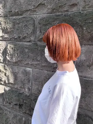 ショート カラー よしだ とおいのヘアスタイル