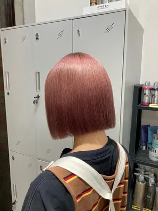 ショート カラー ONYX 表参道所属・表参道/ハイライト 髪質改善ストレートのヘアスタイル