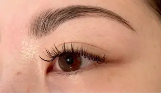 マツエク・マツパ アイブロウ salone Regina所属・Regina（レジー ナ）nanahoのマツエク・マツパデザイン