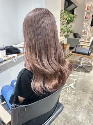 セミロング カラー ✨艶ブリーチカラー ✨四ノ宮裕己のヘアスタイル