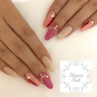 ネイル Sympa 𝓜iwako🐰ᩚのネイルデザイン