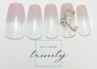 ネイル Trinity staffのネイルデザイン