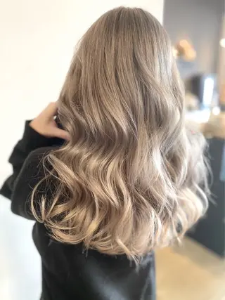 ロング カラー AVANCE.堺東店舗所属・AVANCE. 玉置日向我のヘアスタイル