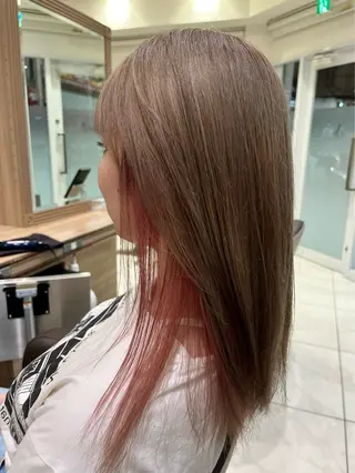 ロング カラー 崎山 紗吏のヘアスタイル