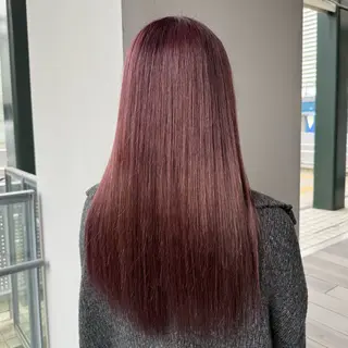 ロング 𝐈𝐑𝐈𝐀𐙚 /透明感カラー🫧のヘアスタイル