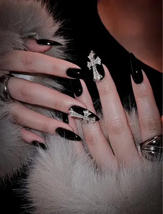 ネイル Lyna Nailのネイルデザイン