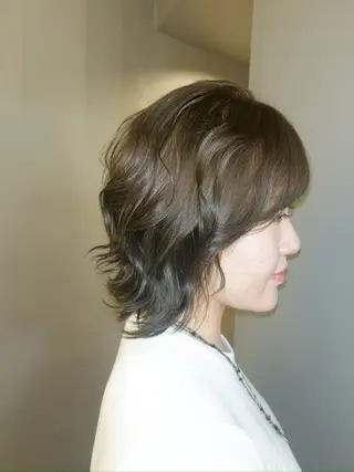 カラー Yaya ヤヤ / HACO+のヘアスタイル