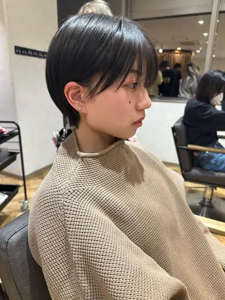 ショート かえ🩶韓国ボブ🎀 透明感カラー🥣のヘアスタイル