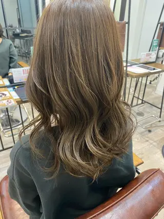 セミロング 🌟ショート/シ ョートボブ/岡田🌟のヘアスタイル