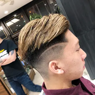 ショート カラー メンズ THE AWESUM所属・メンズスタイル強化中 TONNY（トニー）のヘアスタイル