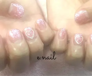 ネイル e.nail所属・和賀井 恵理のネイルデザイン