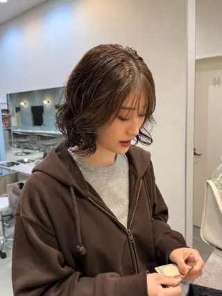 ミディアム パーマ 山元 くるみのヘアスタイル