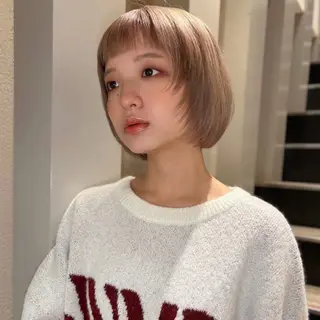 ショート カラー レイヤーカット⭐️ ブリーチ桑原 日花理のヘアスタイル