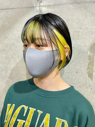 ショート カラー もにか🌞原宿/渋谷 🌝ブリーチカラーのヘアスタイル