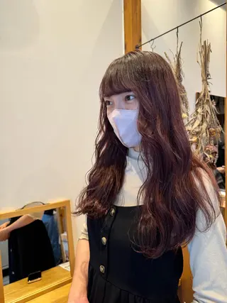 ロング カラー ENIF　大島 芽生のヘアスタイル